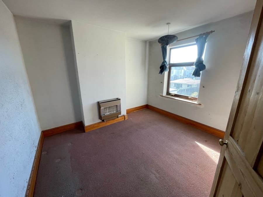 3 Bed Terrace, Pakefield photo 4